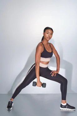 Dash and Stars Sujetador deportivo 4D STRETCH animal print negro Outlet