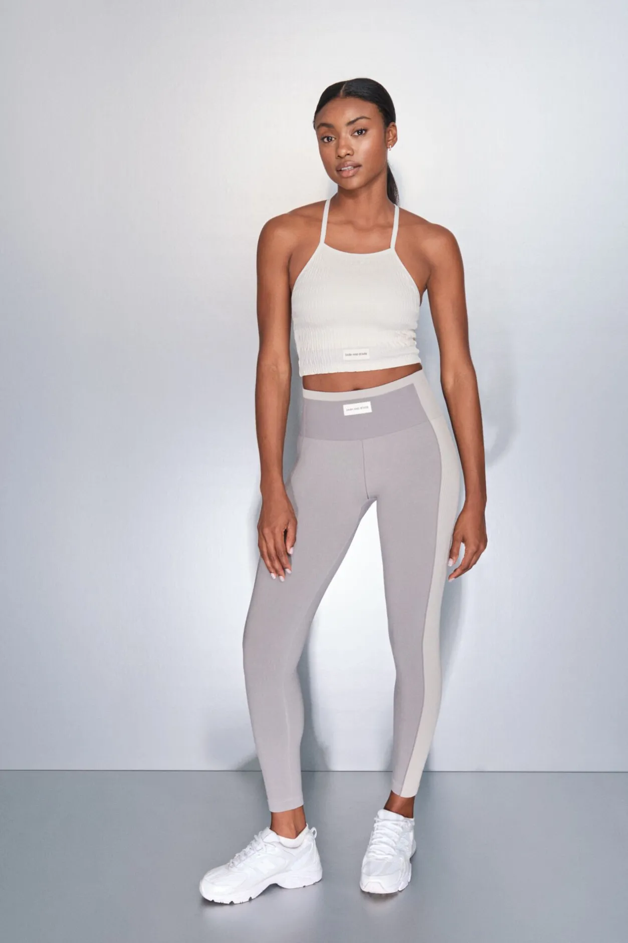 Dash and Stars Sujetador deportivo SEAMLESS COMFORT smock blanco beige Sale