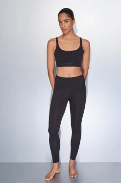 Dash and Stars Sujetador deportivo SOFT MOVE negro Hot