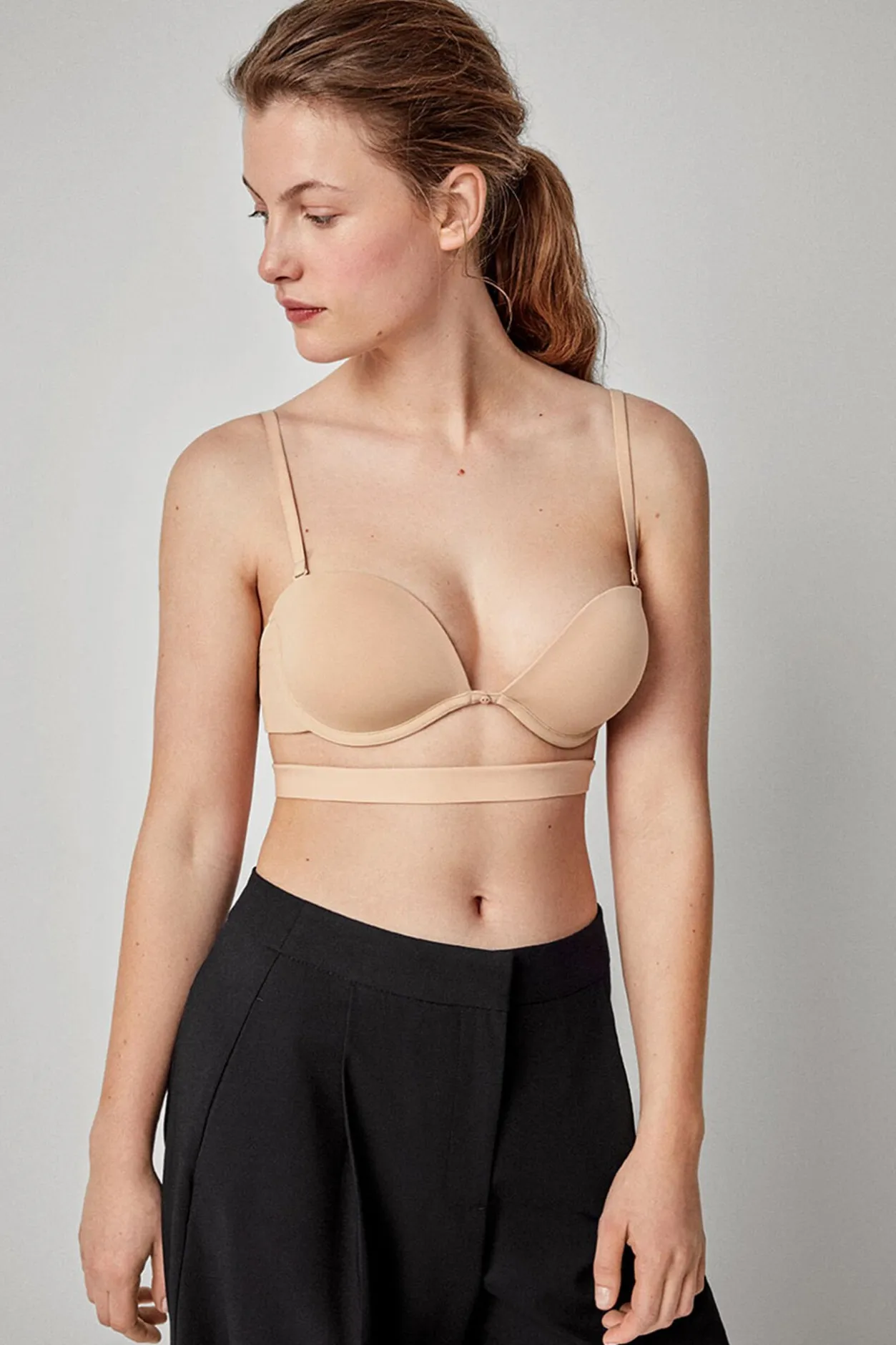 Gisela Sujetador multiposición escote nude