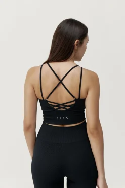 Born Living Yoga Sujetador top deportivo India negro Clearance