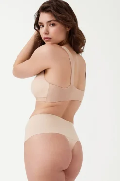 Spanx Tanga moldeador invisible café au lait nude Sale