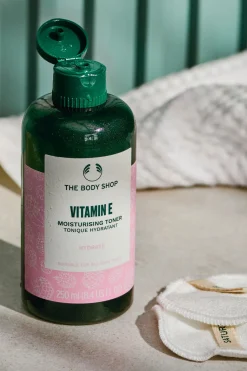 The Body Shop Tónico Hidratante Vitamina E 250ml Multicolor Outlet