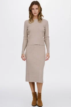 Vila Top de punto canalé Marr&oacute;n Outlet