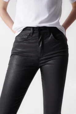 Salsa Jeans Vaqueros faith push in cropped con efecto coating Negro Discount