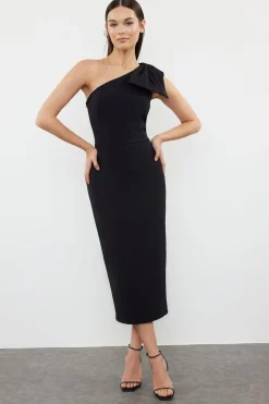 Trendyol Vestido ajustado de un solo hombro negro Clearance