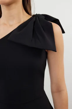 Trendyol Vestido ajustado de un solo hombro negro Clearance