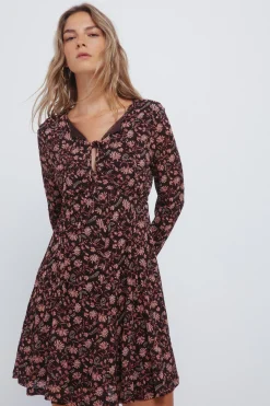 Springfield Vestido corto escote lazos estampado marr&oacute;n New