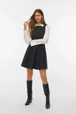 Vero Moda Vestido corto vuelo Gris oscuro Online