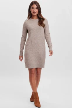 Vero Moda Vestido de punto con cuello redondo Marrón Discount