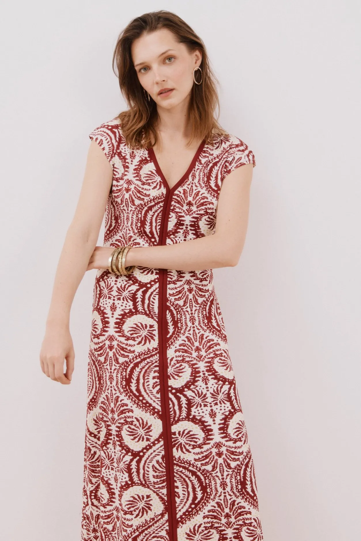 Cortefiel Vestido escote pico contraste Estampado granate Online