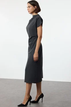 Trendyol Vestido midi gris Clearance