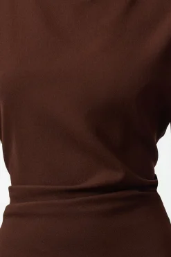 Trendyol Vestido midi con cuello vuelto marr&oacute;n Outlet