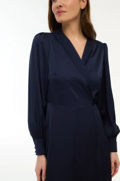 Vila Vestido midi cruzado satinado Azul marino Discount