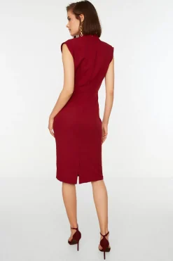 Trendyol Vestido tubo midi burdeos Hot