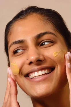 The Body Shop Vitamin C Glow Revealing Microdermabrasion 100ml Multicolor Best