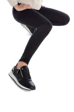 XTI Zapatilla de mujer antideslizante Negro Online